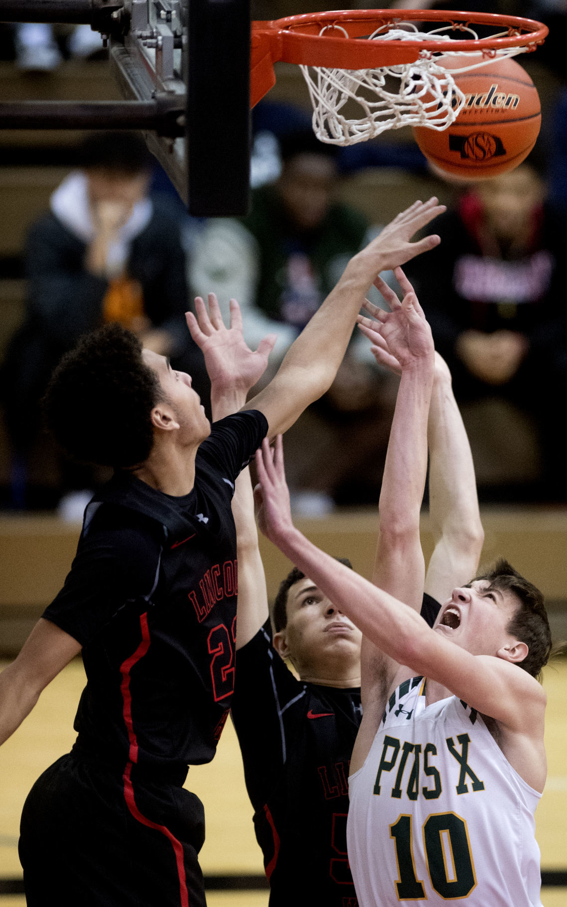 Lincoln High vs. Lincoln Pius X, 1.2